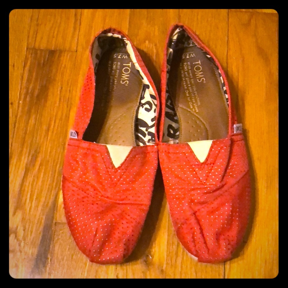 Classic Red TOMS